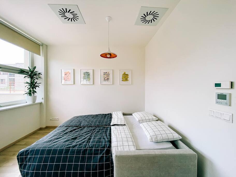 New Studio In Quiet Part Of The City Center Pressburg Exterior foto