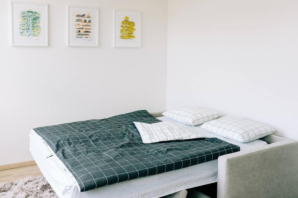 New Studio In Quiet Part Of The City Center Pressburg Exterior foto
